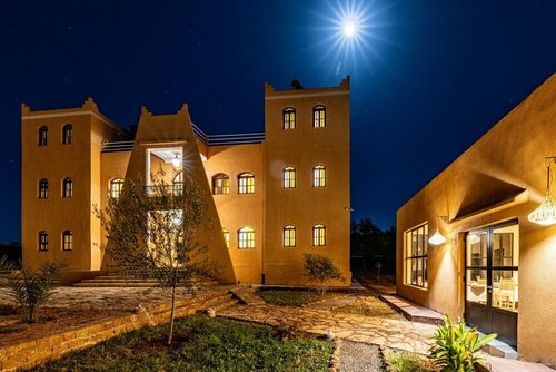 Le Domaine M