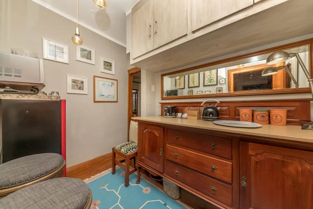 Фото Vintage Apartment With a Peaceful Garden