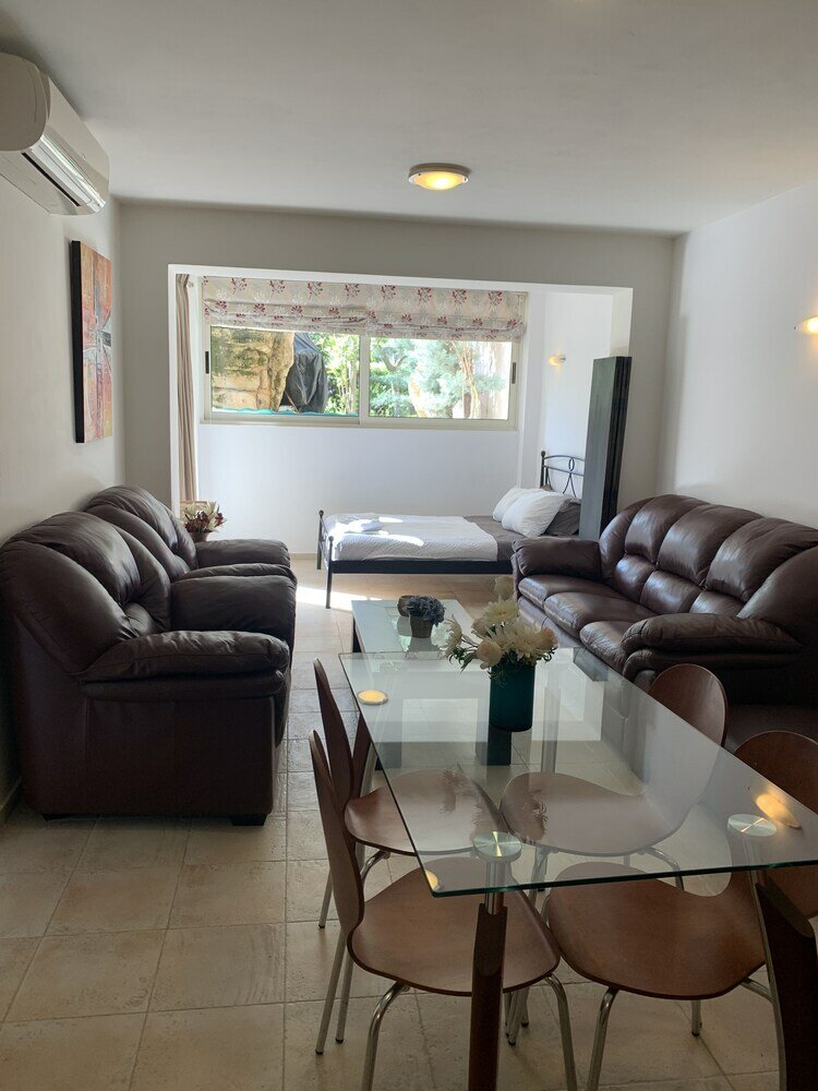 Фото 3-Bedroom Apartment on Beach Cassiopeia