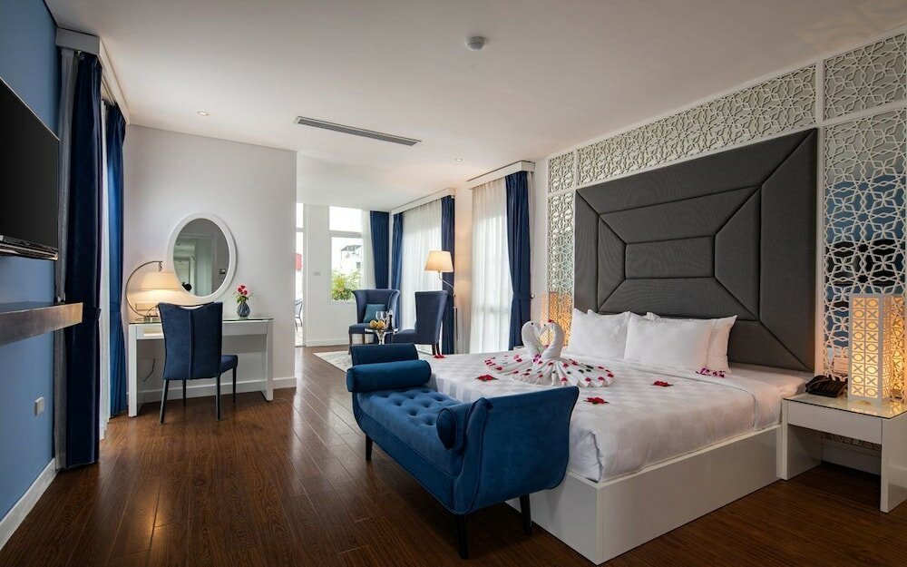 Фото Victor Metropolis Hotel & Rooftop Bar