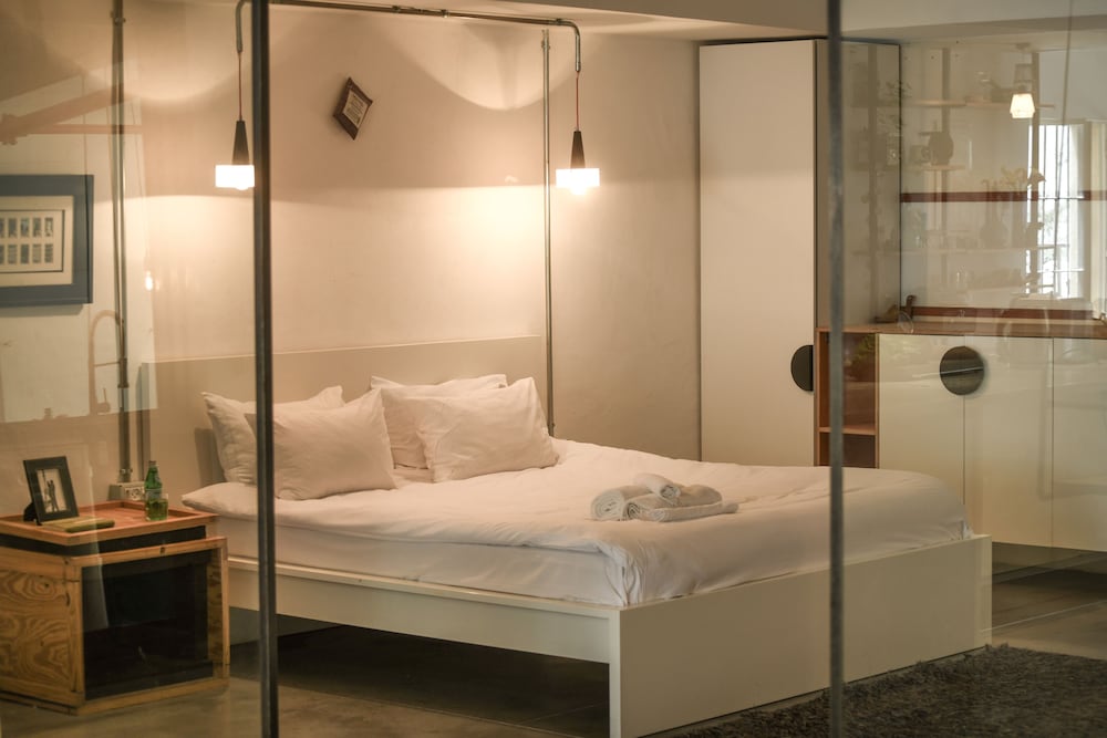 Фото Unique and Spacious 2br Apt with Terrace