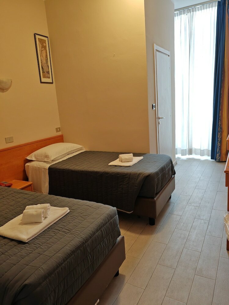 Фото Hotel Romano