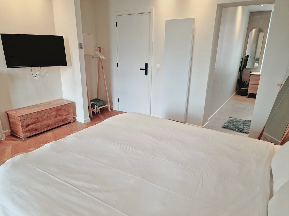 Фото Zennon Rooms