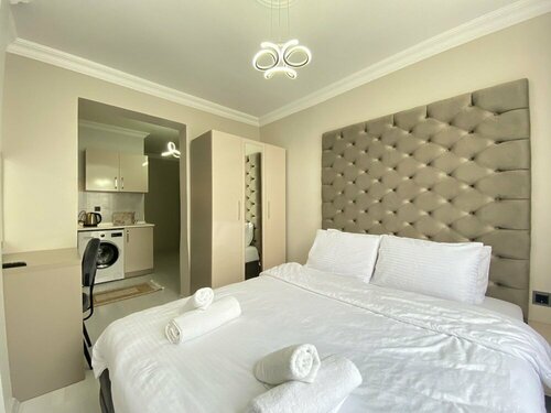 Апартаменты Chic Studio 1 min to Trump Mall and Metro in Sisli в Шишли