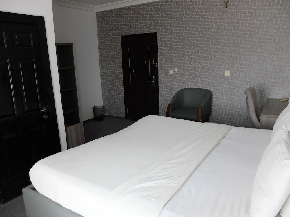 Фото Bjorne Suites