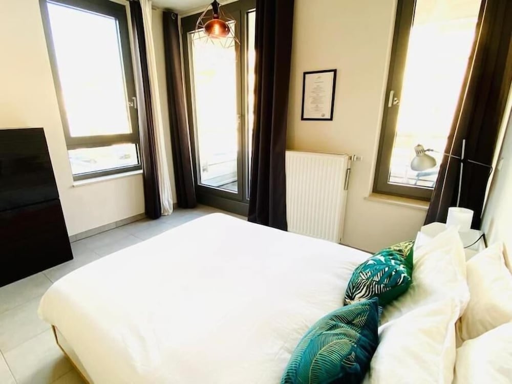 Фото Large Studio in Center with Terrace