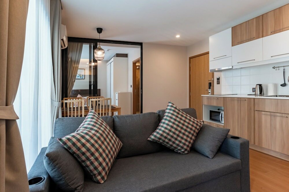 Фото The Title V X203