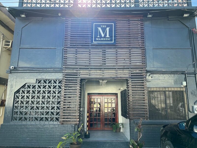 Гостиница The Majestic Guest House в Белизе