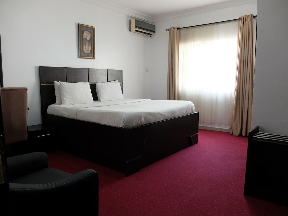 Фото Bjorne Suites