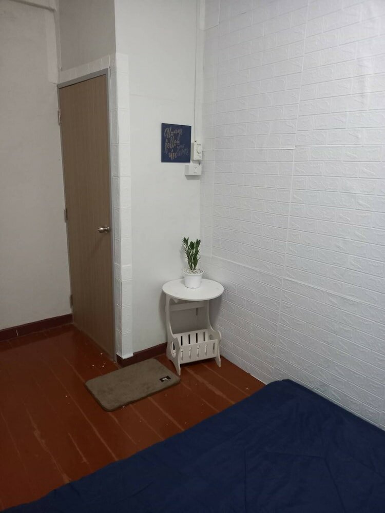 Фото Sleep with me hostel