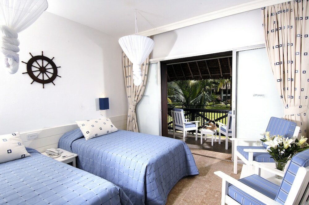 Фото Voyager Beach Resort