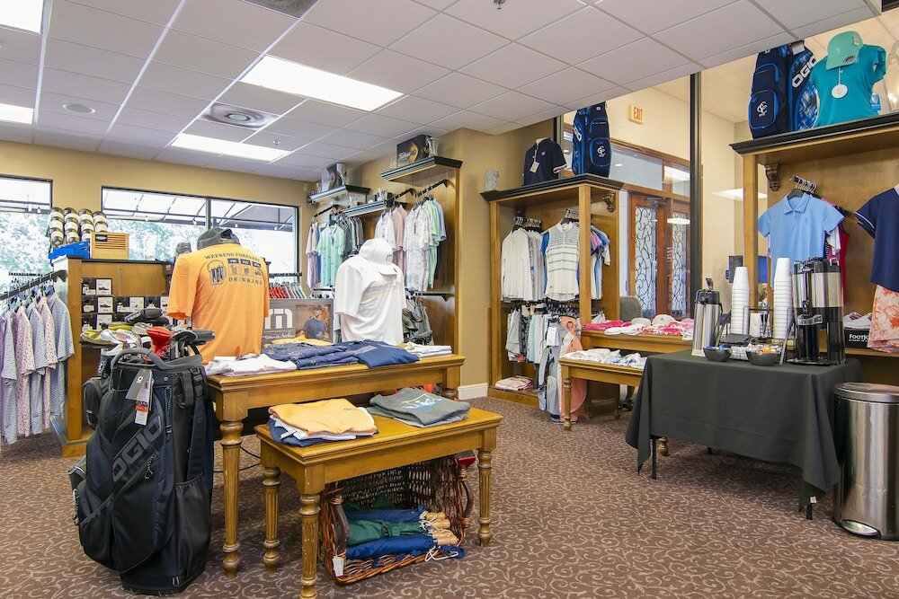 Фото Emerald Greens Hotel Condo Resort