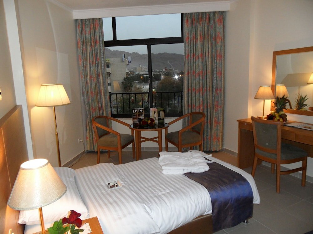 Фото Aqaba Gulf Hotel