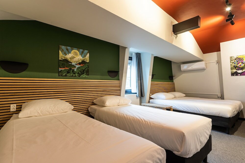 Фото Weber Hotel