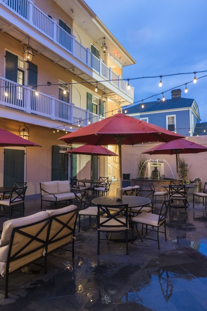 Фото Royal Frenchmen Hotel and Bar