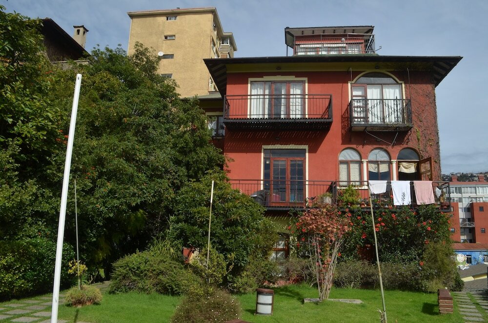 Фото отеля 1