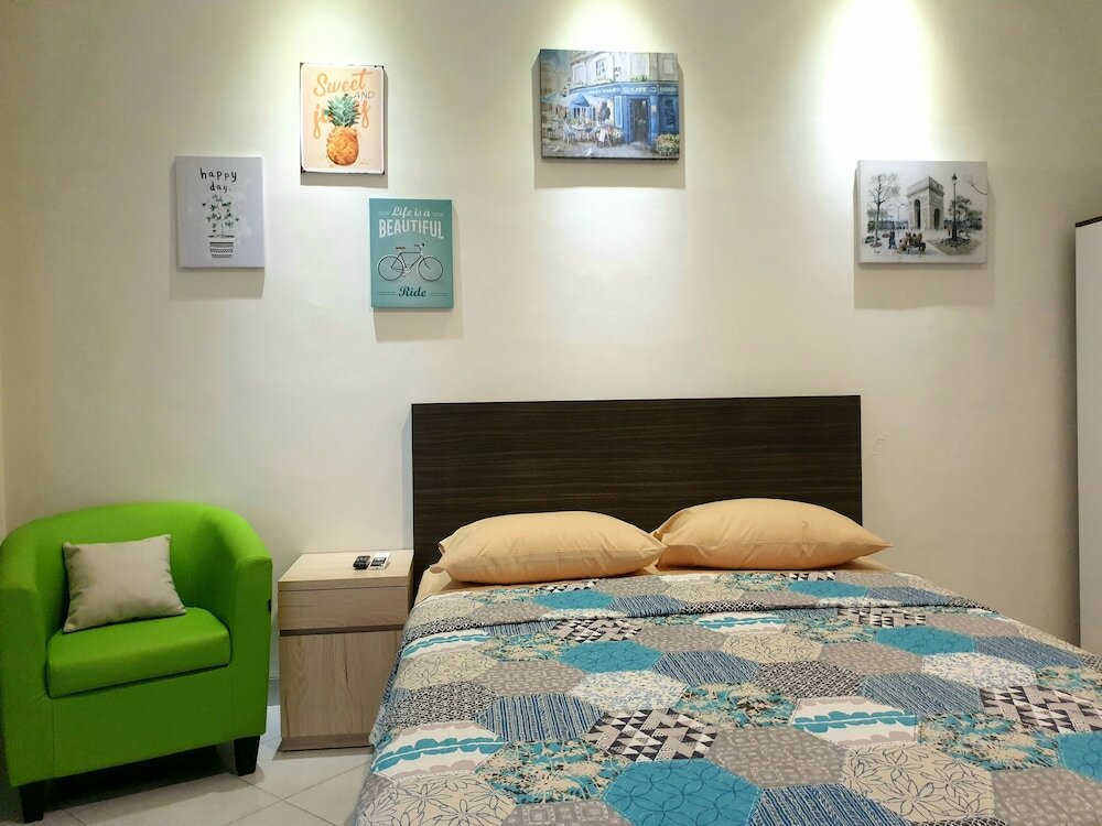 Фото Comfy Room in Piliau Residence