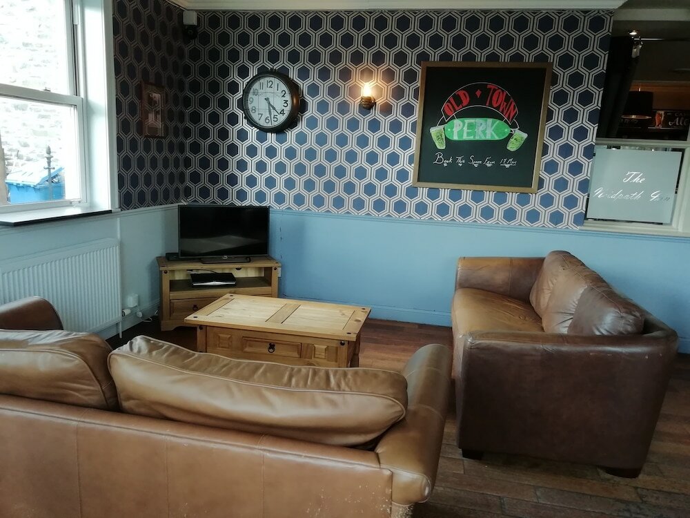 Фото The Neidpath Inn