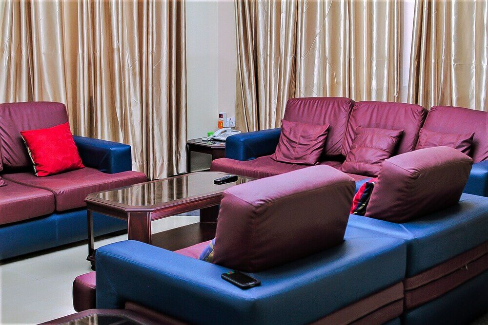 Фото Beneville Hotel and Apartment