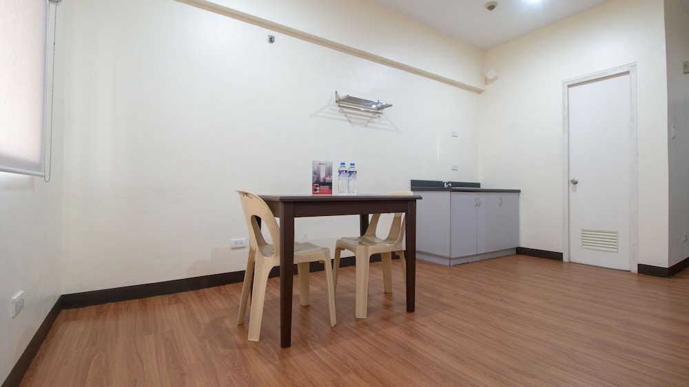 Фото RedDoorz near SM Manila