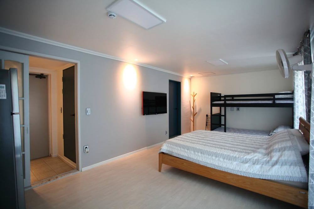 Фото The Great Guest Guesthouse