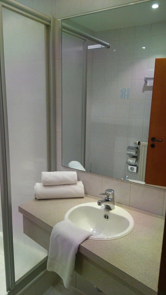 Фото Hotel Loewensteiner Hof Haus am Neuplatz