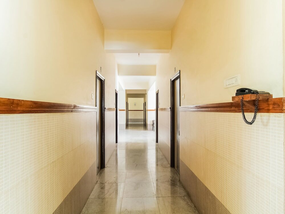 Фото Spot On 49517 Hotel Hoysala Deluxe Lodging & Restaurant