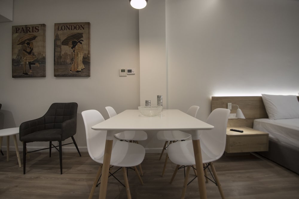 Фото Ornament Suites Nilie Hospitality Mgmt