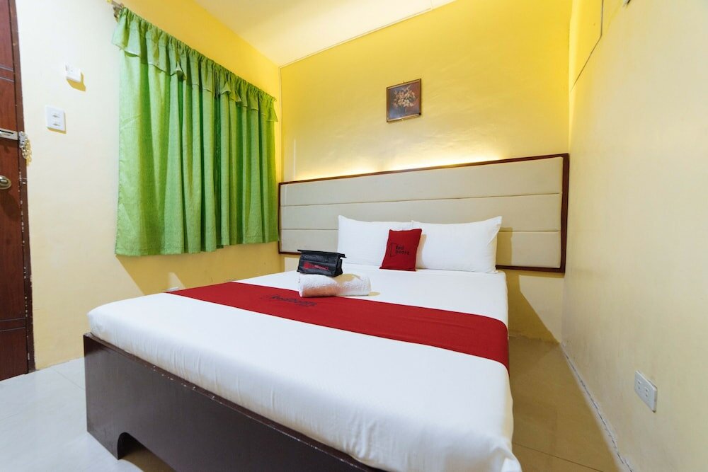 Фото RedDoorz near Notre Dame University Gensan