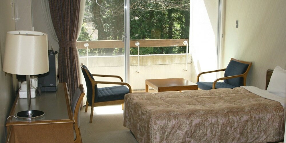 Фото Ymca International Youth Center Tozanso