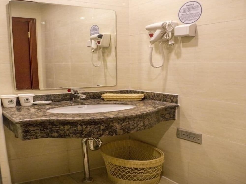 Фото Greentree Inn Beijing Yanqing Railway Station