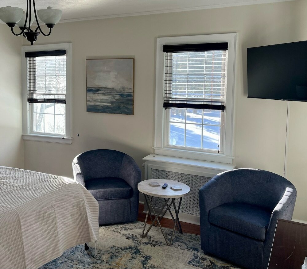 Фото Valcour Inn & Boathouse