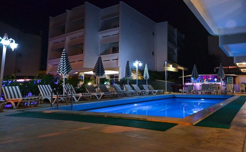 Гостиница Green Palm Hotel в Мармарисе