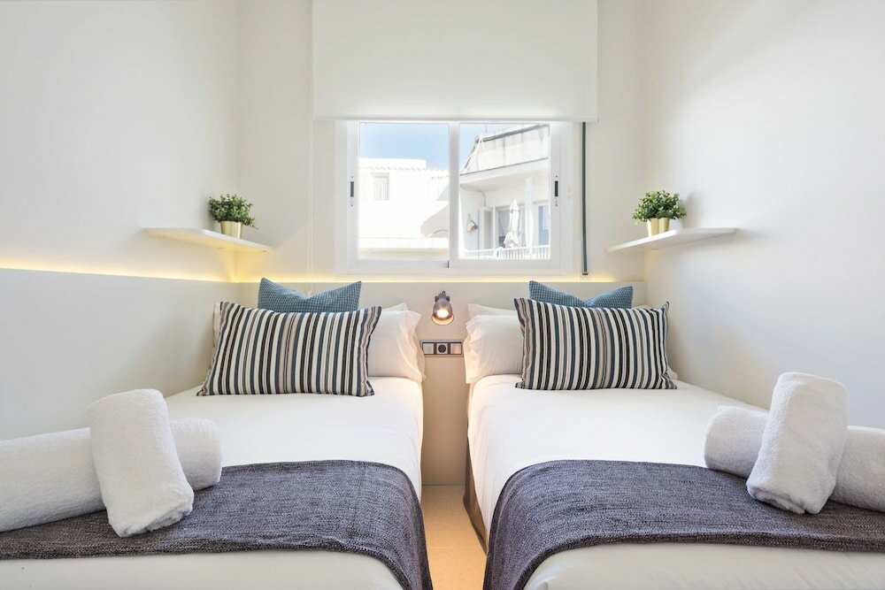 Фото Sitges Group Calm Beach