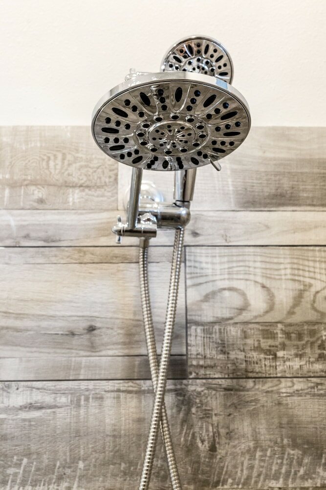 Фото Montrose Guesthouse Suites