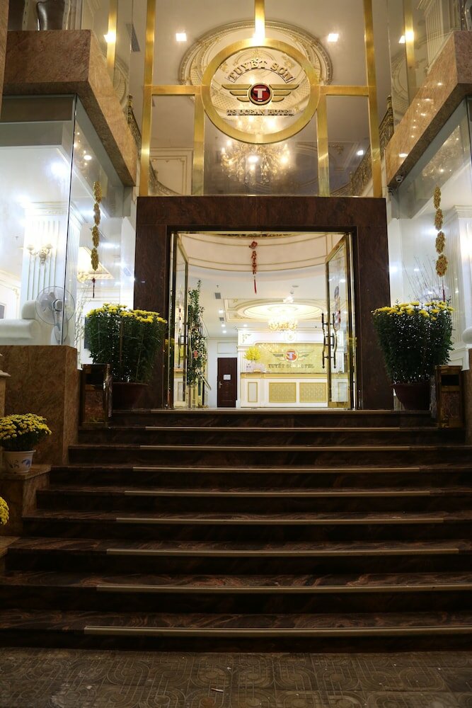 Фото Tuyet Son Hotel