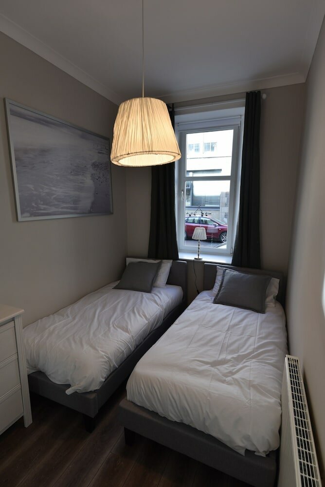 Фото First - Meadowbank House Apartment