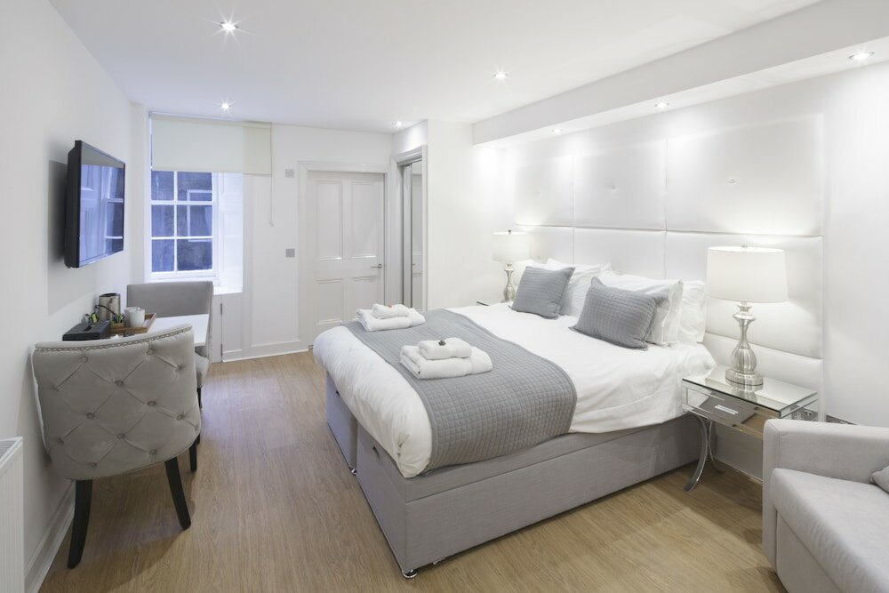 Фото Hanover 71 Suites