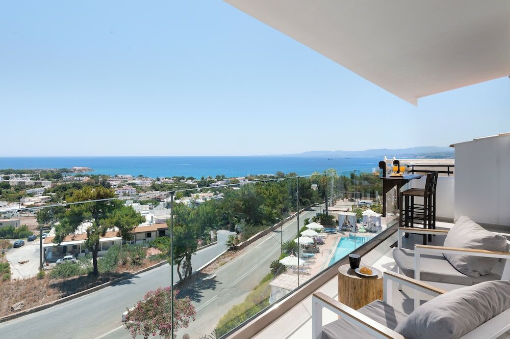 Фото Pefkos View Suites & Maisonette