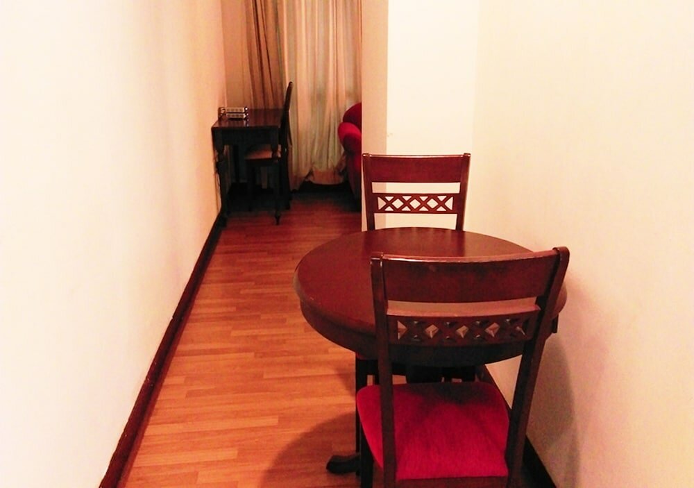 Фото Eastern Suites at Times Square Kl