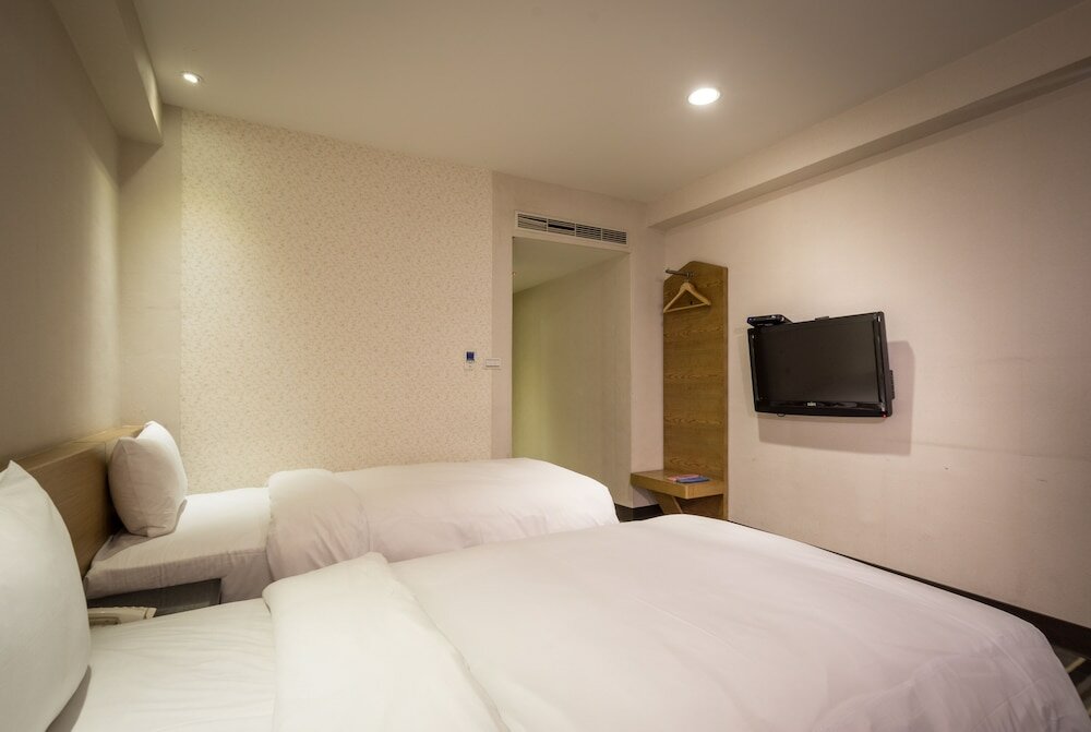 Фото Country Garden Hotel