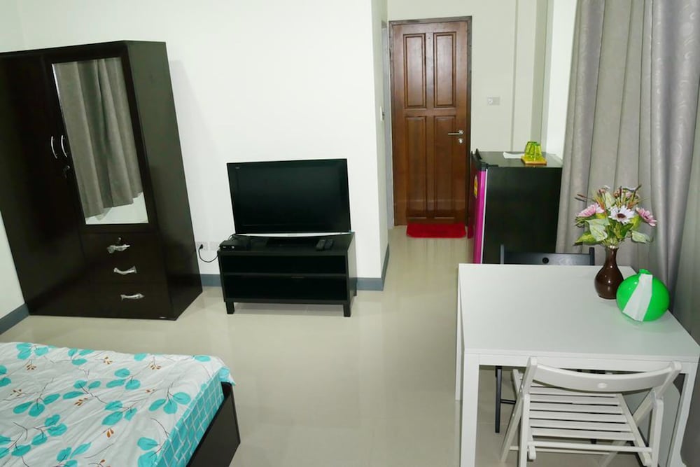 Фото Bann Romyen Klang Dong