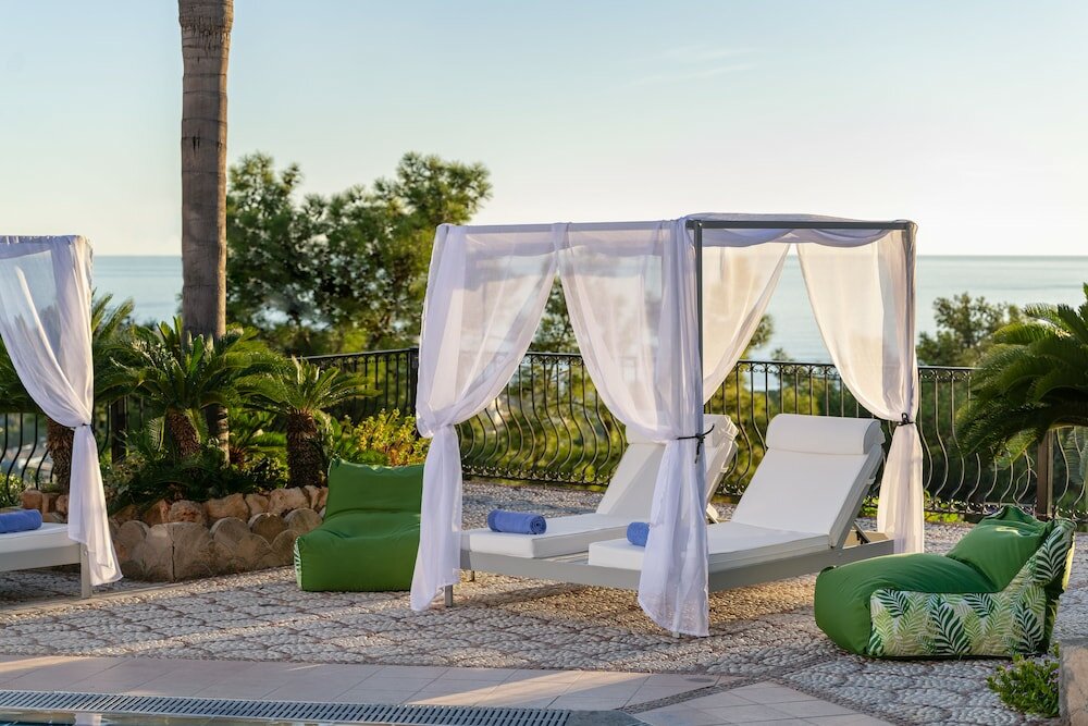 Фото Pefkos View Suites & Maisonette