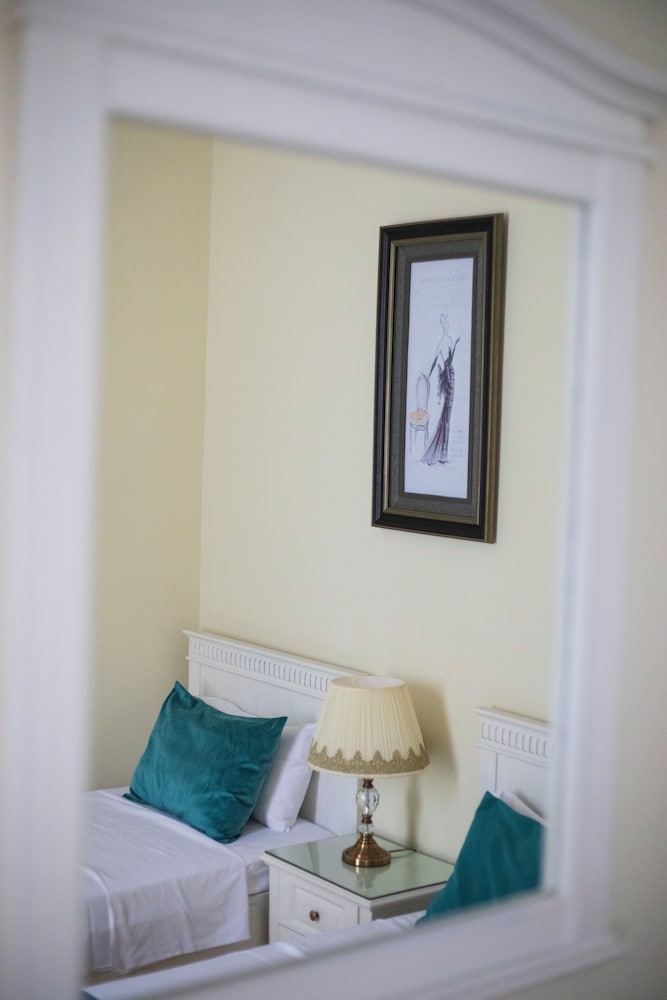 Фото Отель Crown