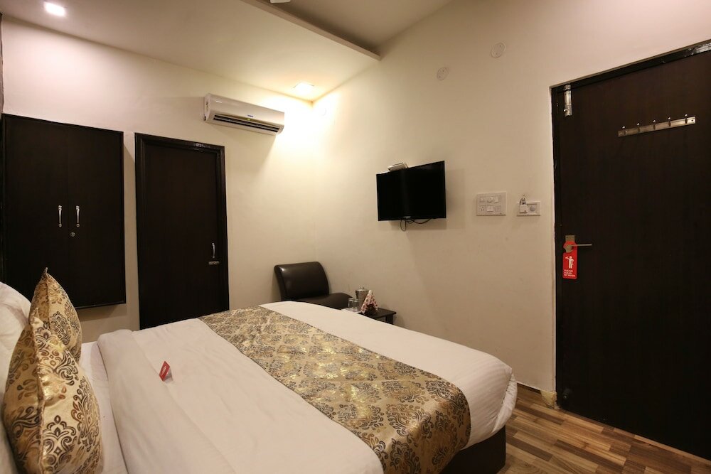 Фото Oyo 9055 Hotel Rich Inn