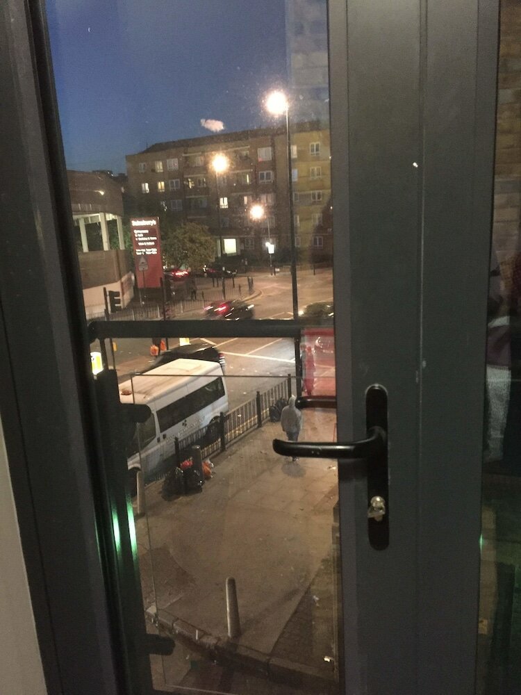 Фото Whitechapel Guest House