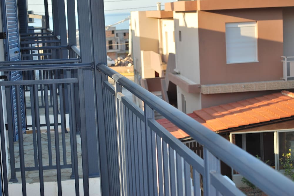 Фото Okirroi Villas