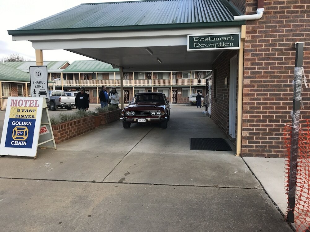 Фото The Crossing Motel