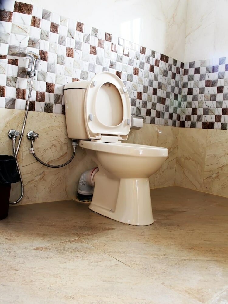 Фото Lizzie Villa Guest House