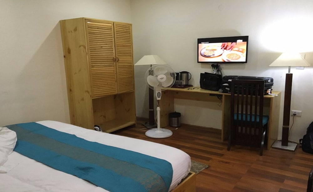 Фото Tih Hotel Chonjor Residency